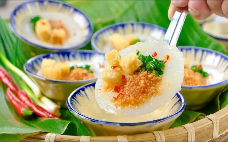du lich hue an gi kham pha 12 mon ngon nhat dinh phai thu