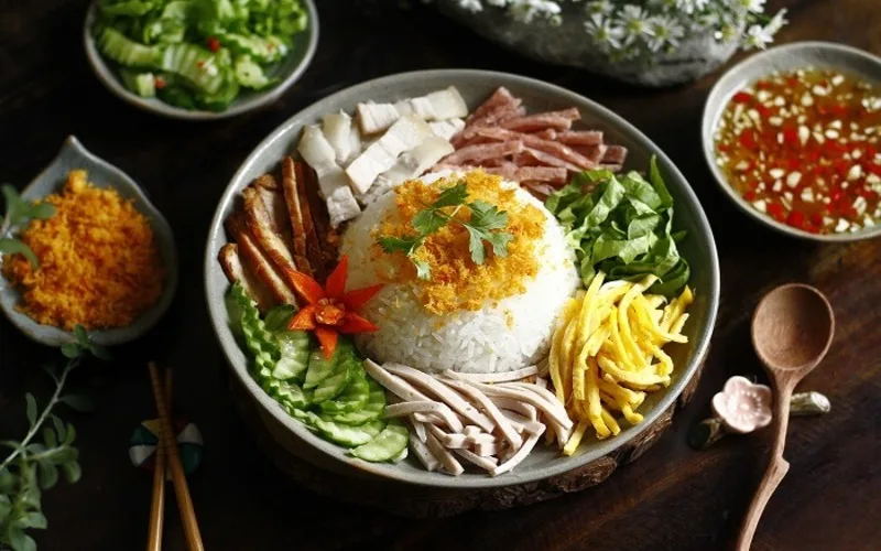 du lich hue an gi kham pha 12 mon ngon nhat dinh phai thu