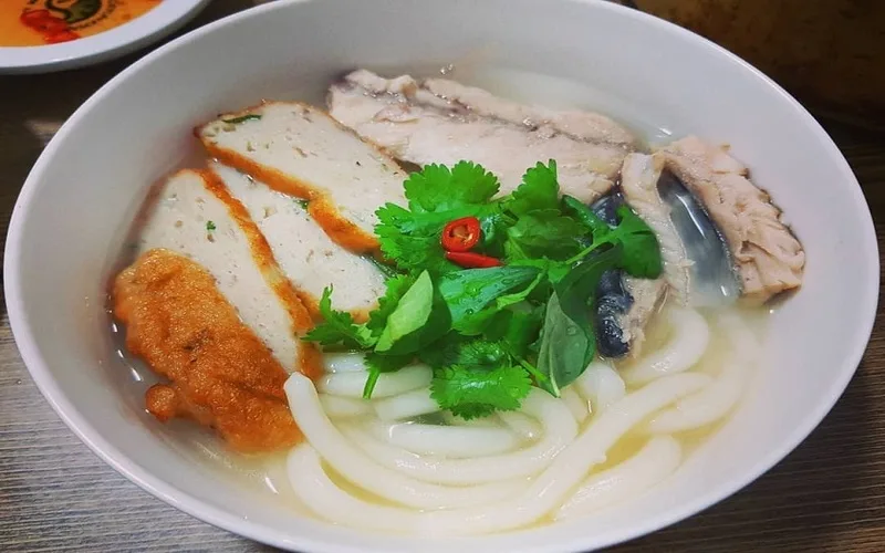 an gi khi du lich nha trang 15 mon ngon nhat dinh phai thu