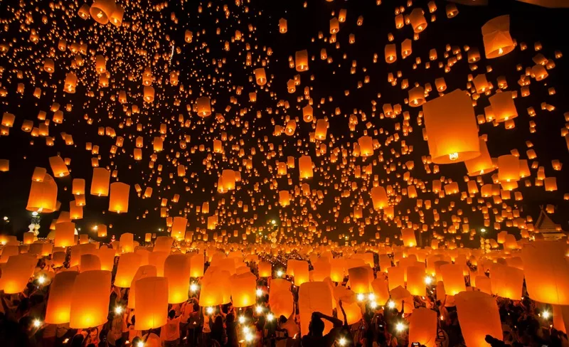 Lung linh đêm hội hoa đăng Loy Krathong - một trong những mùa lễ hội đẹp nhất năm.