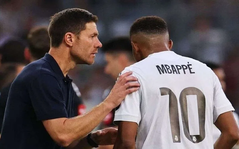 mbappe mac ao so may hanh trinh nhung con so gan voi sieu sao nuoc phap